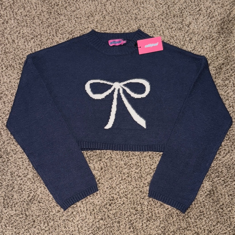 Edikted Cropped Navy Sweater with White Accent Bow